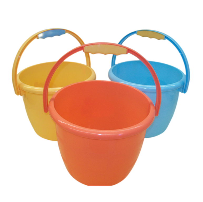 Lightweight 6L plastic water buckets